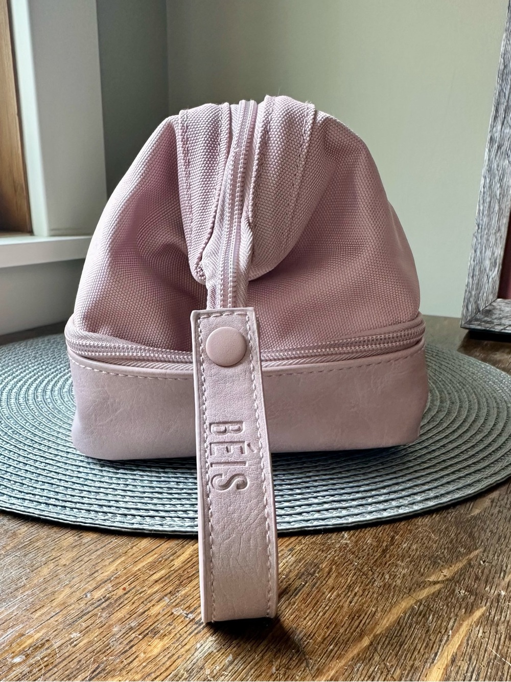BEIS Dopp Kit in Atlas Pink